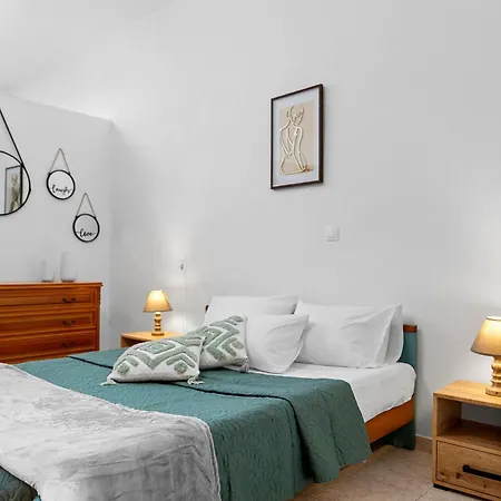 Malona Nostalgia בית נופש Malona Village