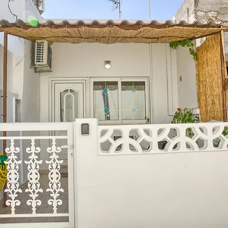 Malona Nostalgia بيت للعطل *